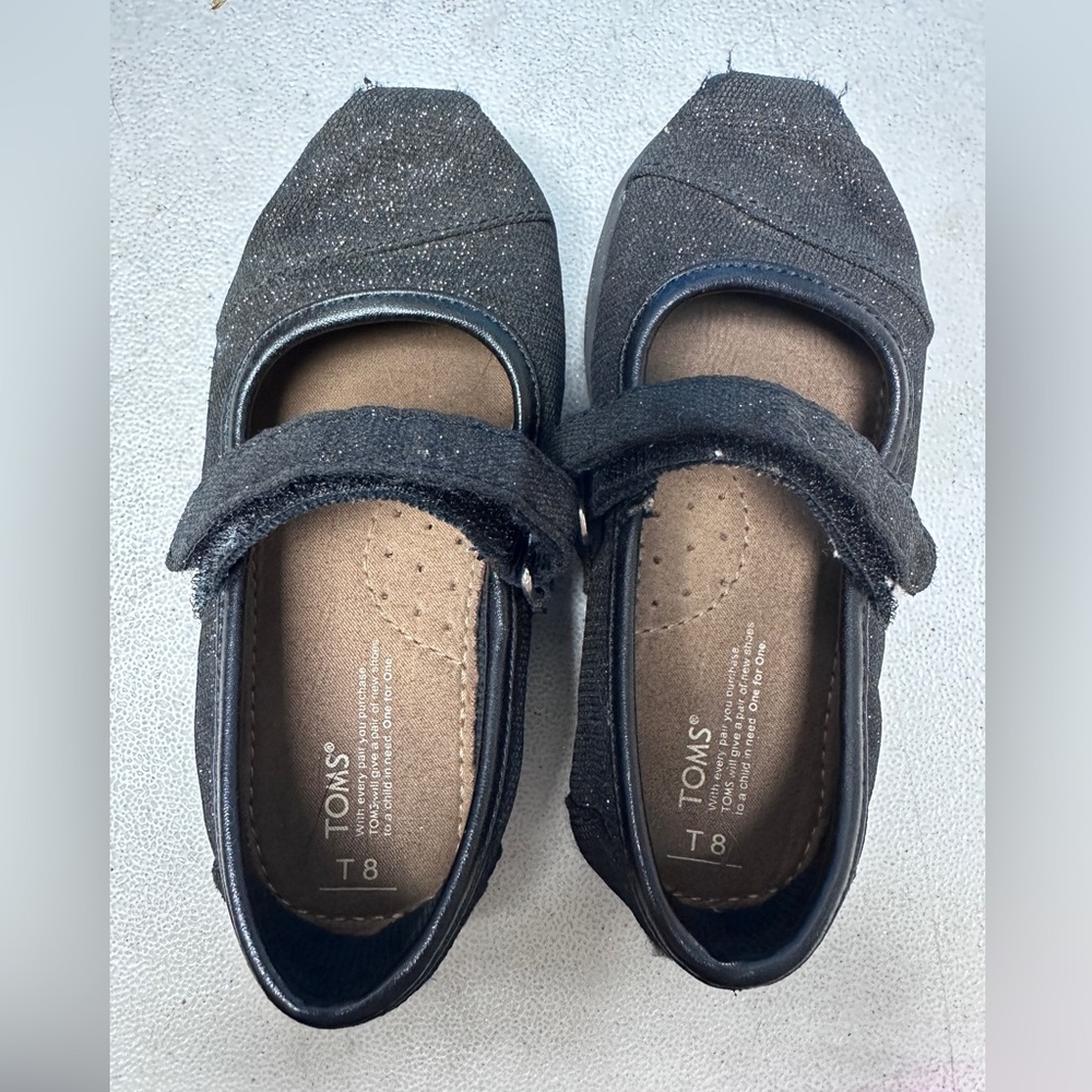 Black Glitter Mary Jane Shoes - Toddler size 8
